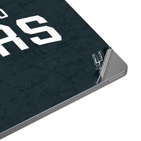 NBA San Antonio Spurs Distressed Universal Laptop 16in (13 x 9.4in) Skin